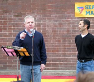 Ed Murray, left, the new mayor of Seattle and his husband, Michael Shiosaki. Photo from Wikicommons